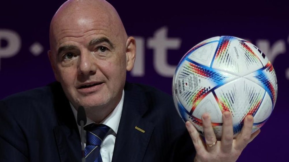 Infantino zbulon si do t&euml; ndryshojn&euml; kompeticionet: "Nga 2025