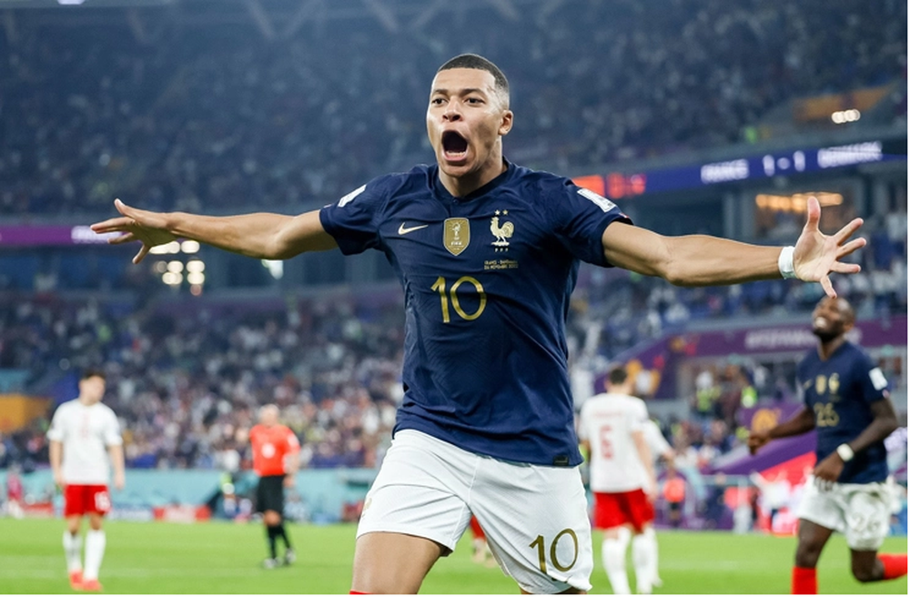 Mbapp&eacute; nj&euml; fenomen i Kup&euml;s s&euml; Bot&euml;s: kalon