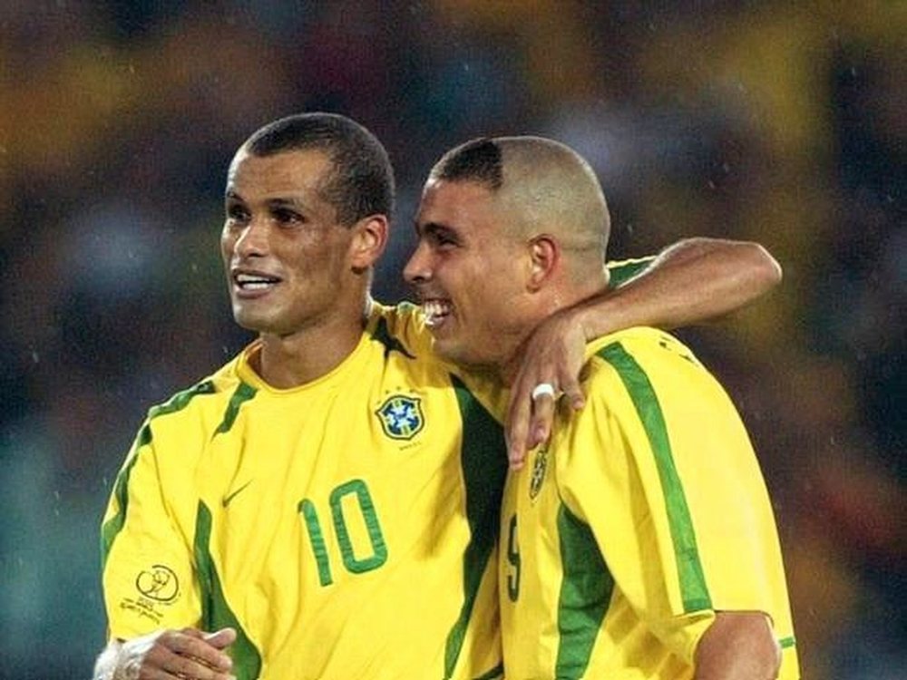 Rivaldo kund&euml;r Ronaldos p&euml;r trajnerin e Brazilit: "I huaj? Do