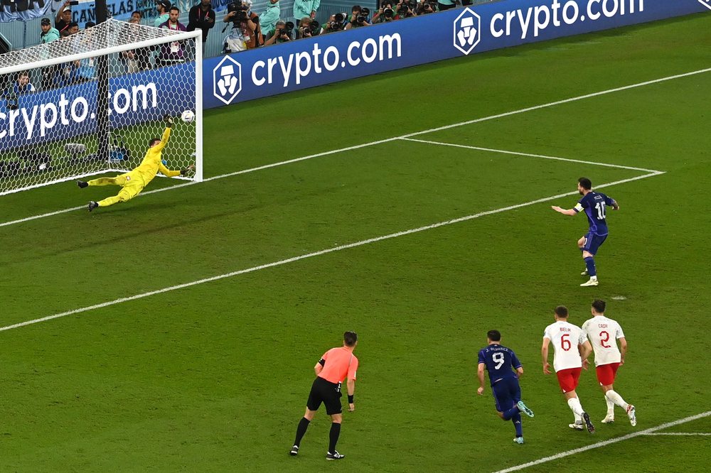 Szczesny priti penalltin&euml;, por humbi bastin n&euml; fush&euml; me Messi: