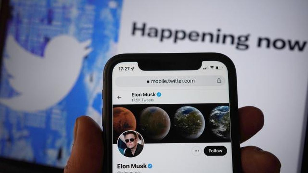 Elon Musk rikthen verifikimin me pages&euml; n&euml; Twitter