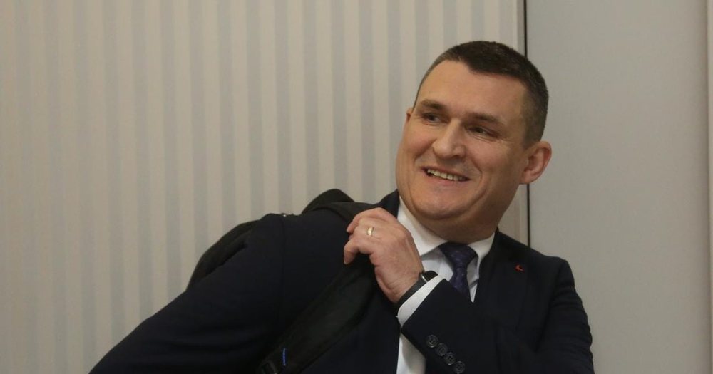 "Dor&euml;n q&euml; nuk e kafshon dot, puthe" Rama uron Dumanin