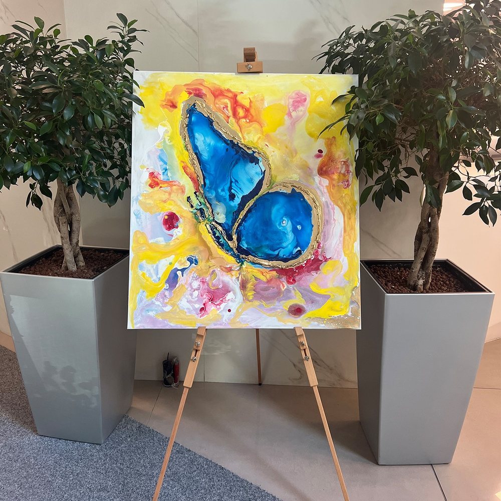 Credins Bank hap dyert p&euml;r artisten Adela Osmani