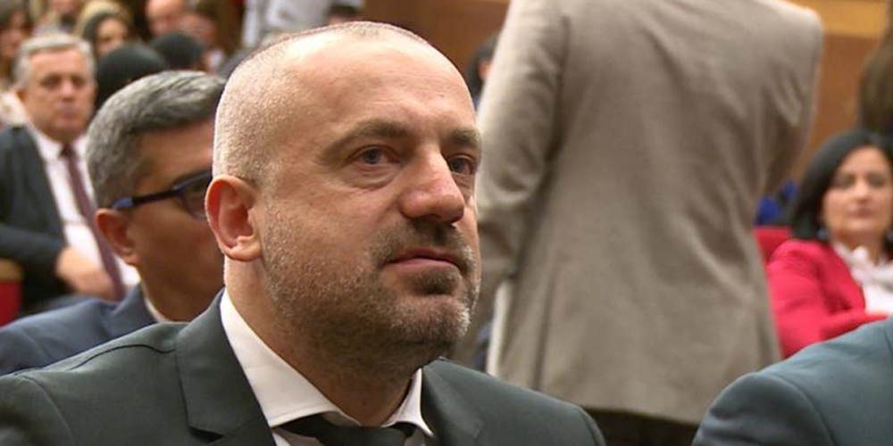 Britania shpall &lsquo;non grata&rsquo; zv.presidentin e List&euml;s Serbe