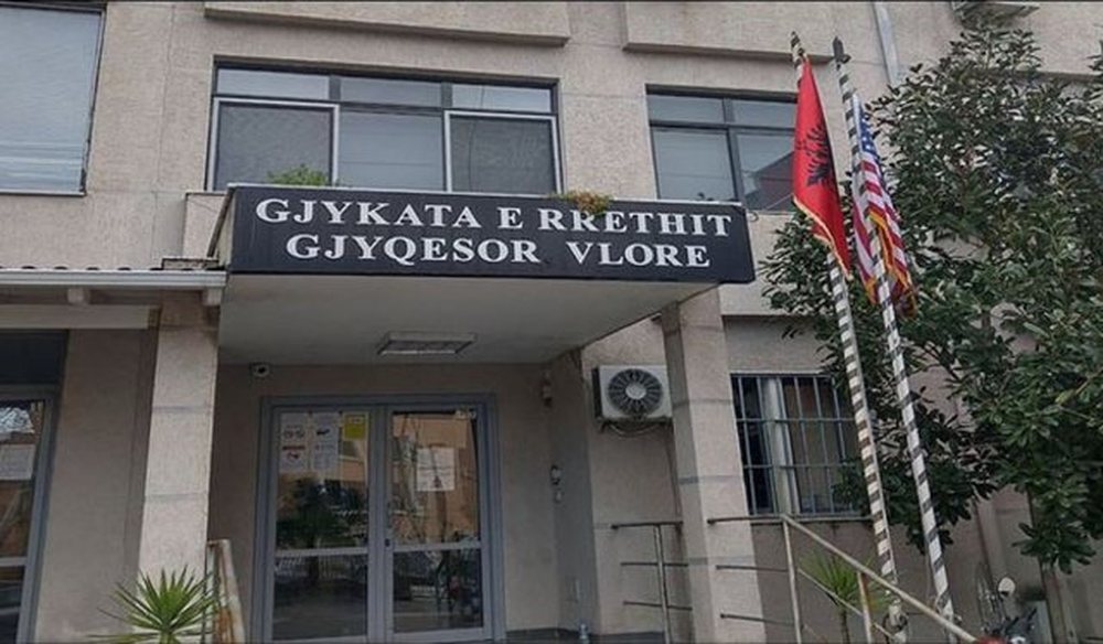 Nuk i justifikon, sekuestrohen pasurit&euml; e ish-drejtorit t&euml; Tatimeve