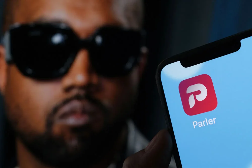 Kanye West heq dor&euml; nga aplikacioni 'Parler'