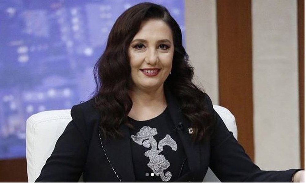 Aida Shtino flet p&euml;r emisionin &ldquo;Njer&euml;z t&euml; Humbur&rdquo;