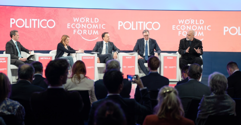Rama nxjerr nga sikleti Vu&ccedil;i&ccedil;in n&euml; Davos/ Kritika