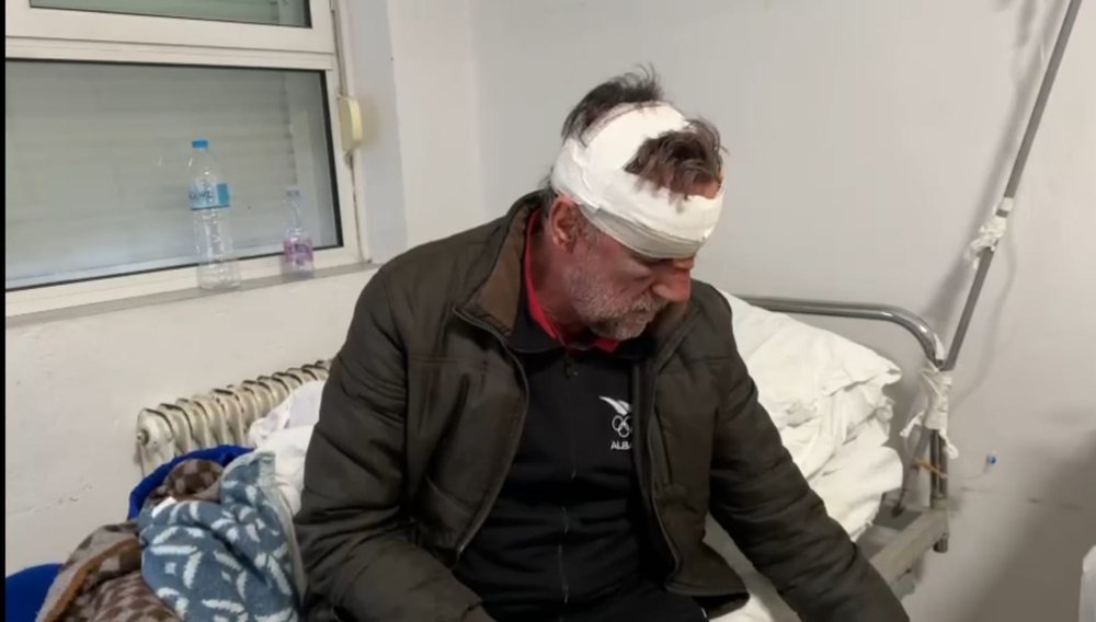 &ldquo;Profesor t&euml; qeras me nj&euml; kafe&rdquo;, dhunohet m&euml;suesi i