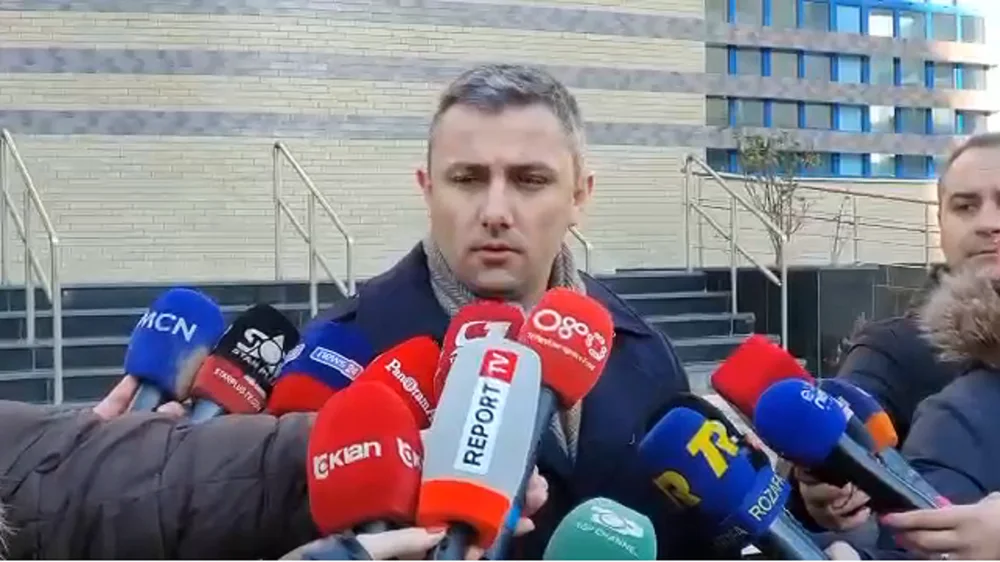 Mbyllja e gjykat&euml;s s&euml; Apelit, kreu i Dhom&euml;s s&euml;