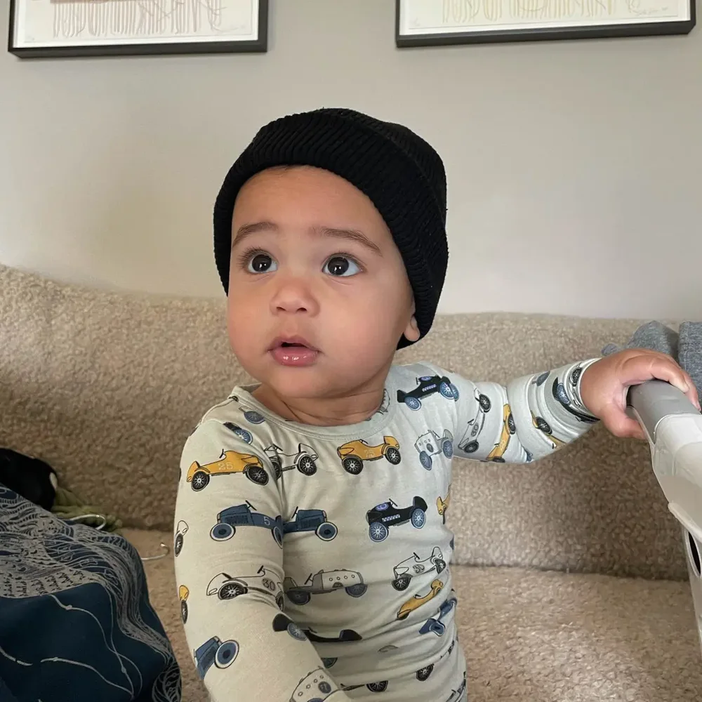 Kylie Jenner zbulon emrin dhe portretin e djalit t&euml; saj