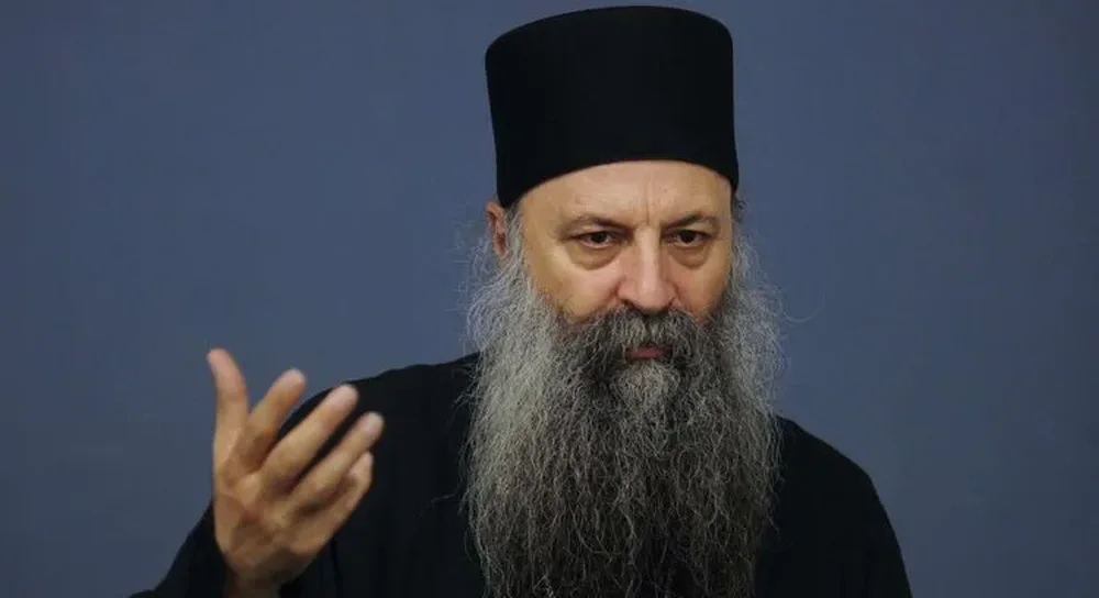 Albin Kurti jep lejen, kreu i kish&euml;s serbe viziton Kosov&euml;n