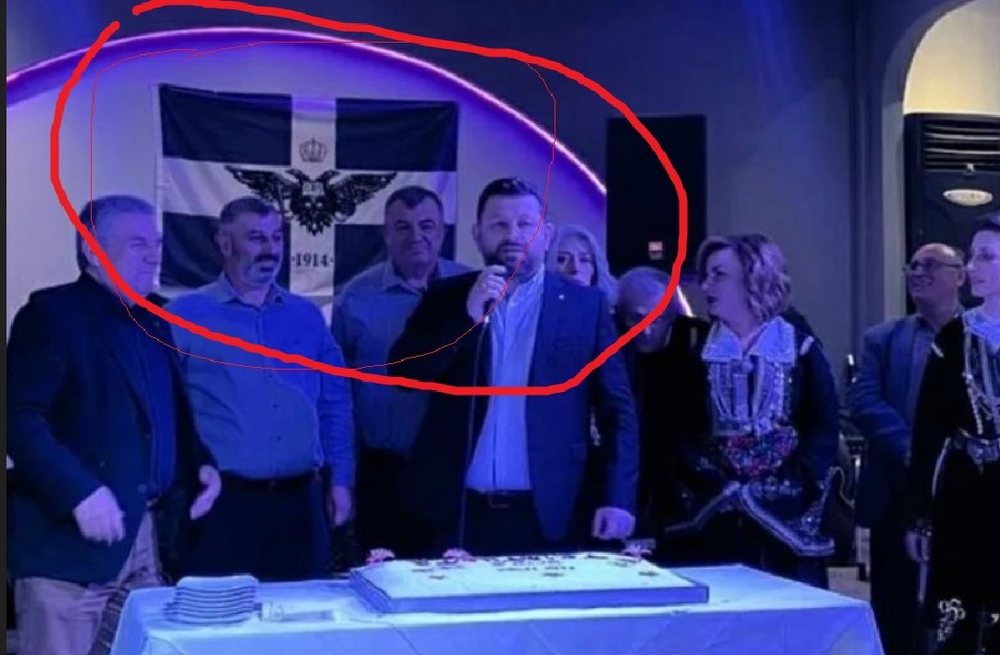 Kryebashkiaku i Ram&euml;s n&euml; Dropull, feston me flamurin e "Vorio