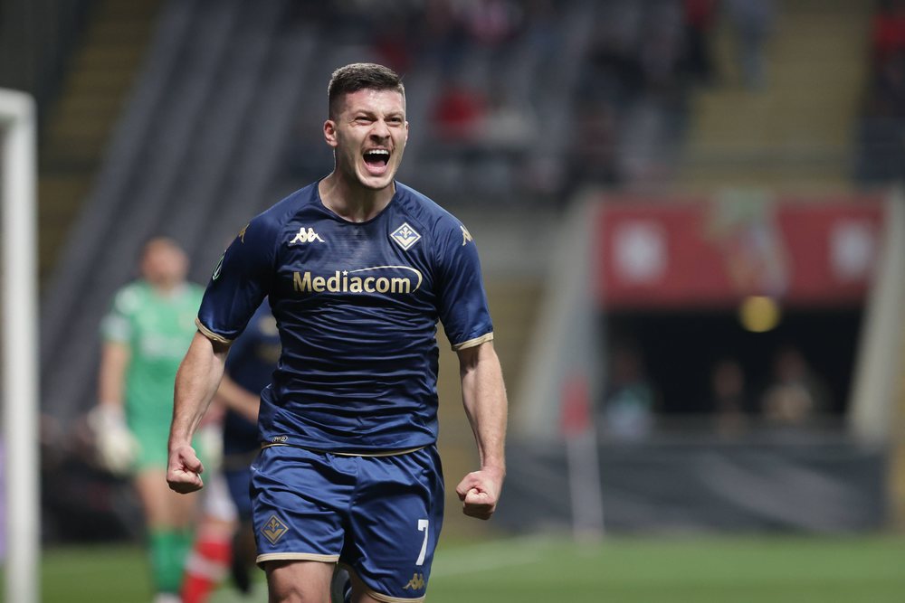 Video/ Jovic shkat&euml;rron Sporting Braga: Fiorentina blindon kualifikimin,