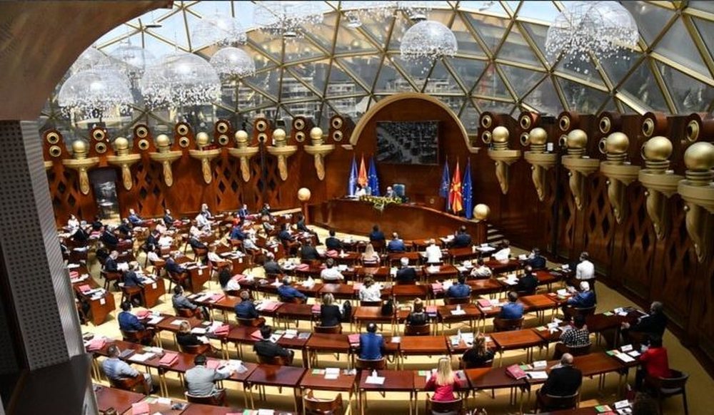 Kuvendi i Maqedonis&euml; s&euml; Veriut miraton riorganizimin e qeveris&euml;