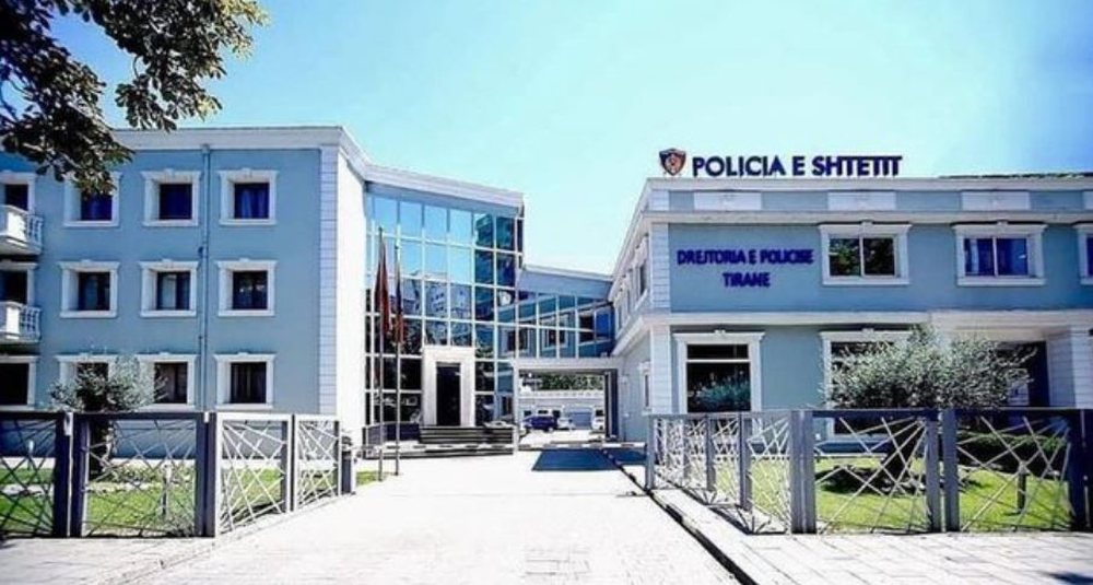 Akuzohet se mori ryshfet, arrestohet oficerja e policis&euml; n&euml;