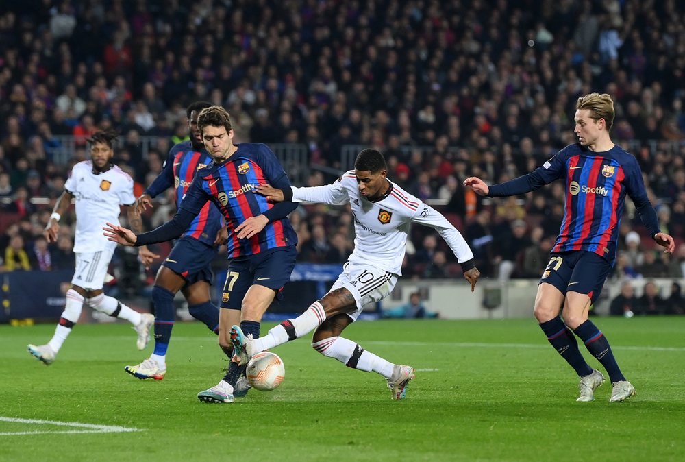 Video/ P&euml;rmbysje e rikuperim spektakolar n&euml; Camp Nou: Barca barazon me