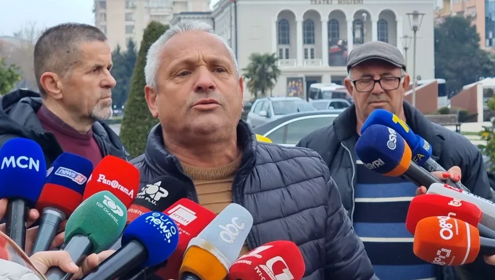 Taksist&euml;t n&euml; Shkod&euml;r protestojn&euml;: Nuk ka kontroll, puna e