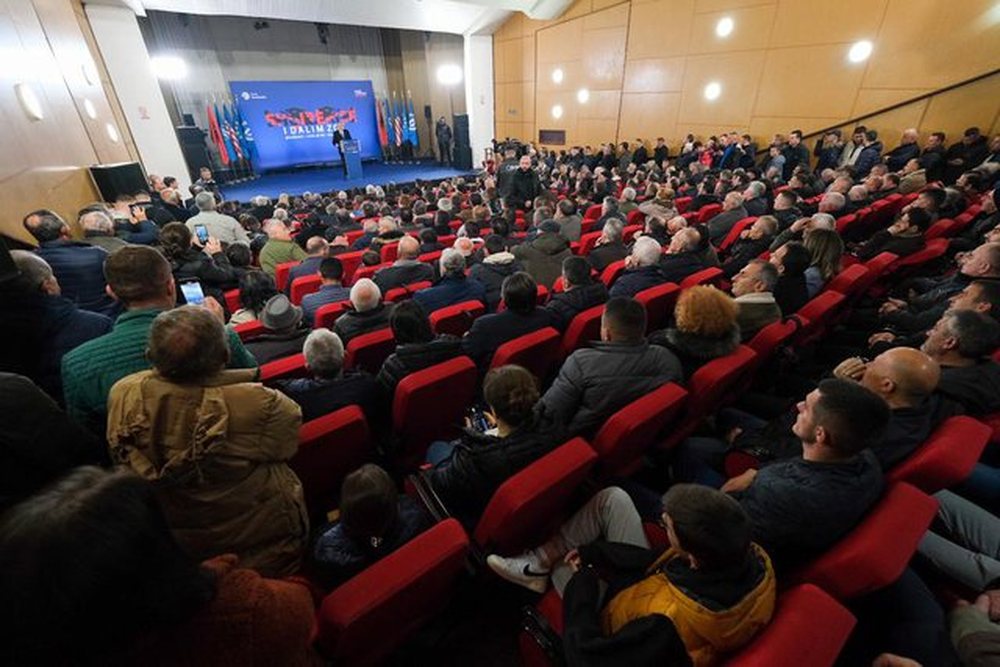 Arrestuan lehon&euml;n me f&euml;mij&euml; 8 dit&euml;she, Berisha: Kjo