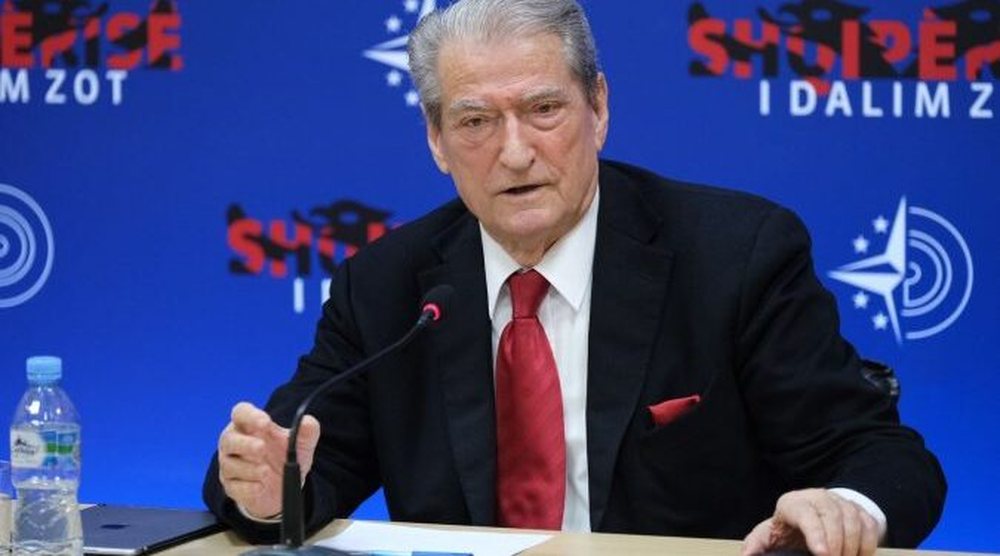 &ldquo;An&euml;tar&euml;t e PD e kan&euml; k&euml;tu selin&euml;&rdquo;,
