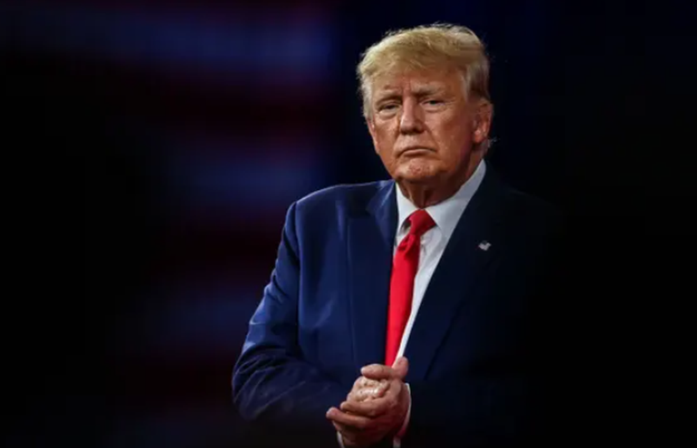 N&euml; prag arrestimi, reagon Donald Trump: Hetimi nj&euml; gjueti shtrigash
