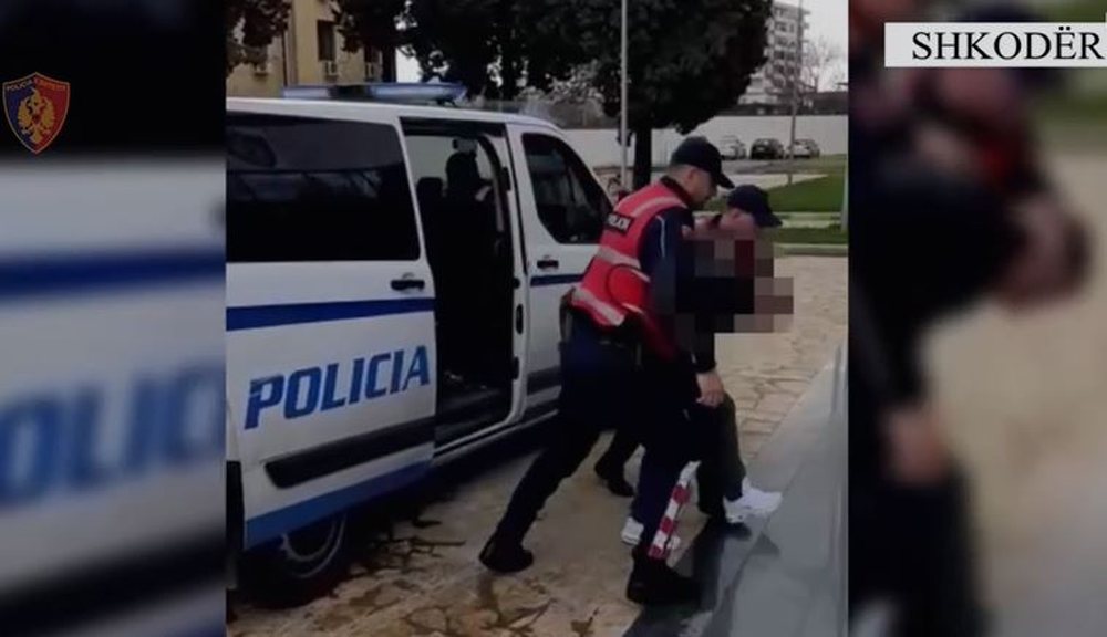 N&euml; k&euml;rkim p&euml;r drog&euml; e falsifikim dokumentesh, pranga t&euml;
