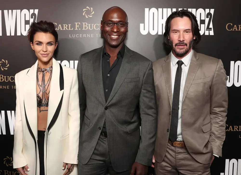 Keanu Reeves reagon ndaj ndarjes nga jeta t&euml; Lance Reddick