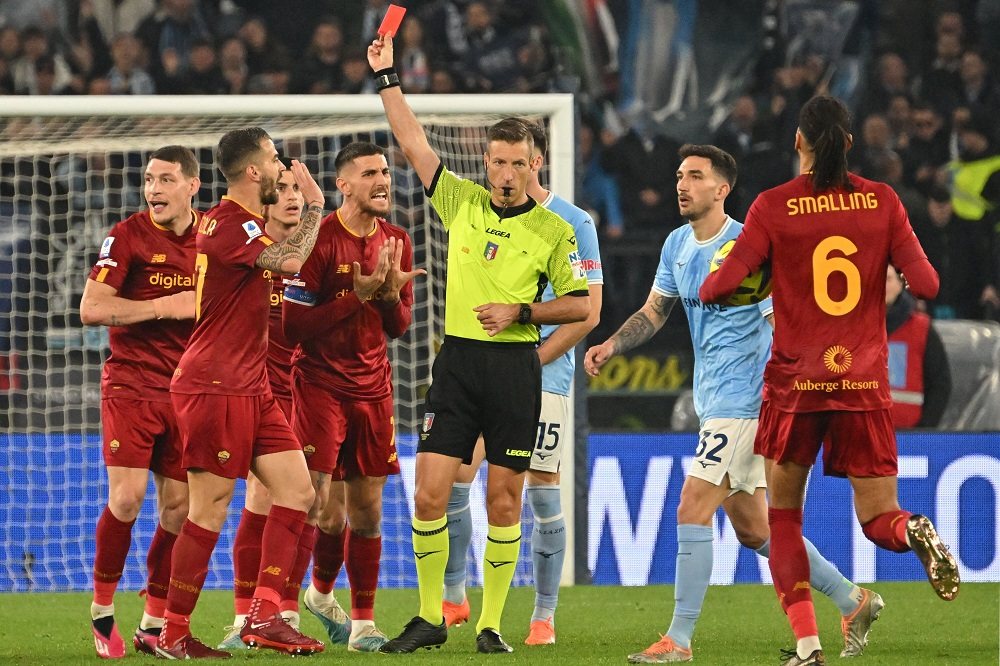 Video/ Zaccagni rr&euml;zon Rom&euml;n e tradh&euml;tuar nga Ibanez: Lazio drejt