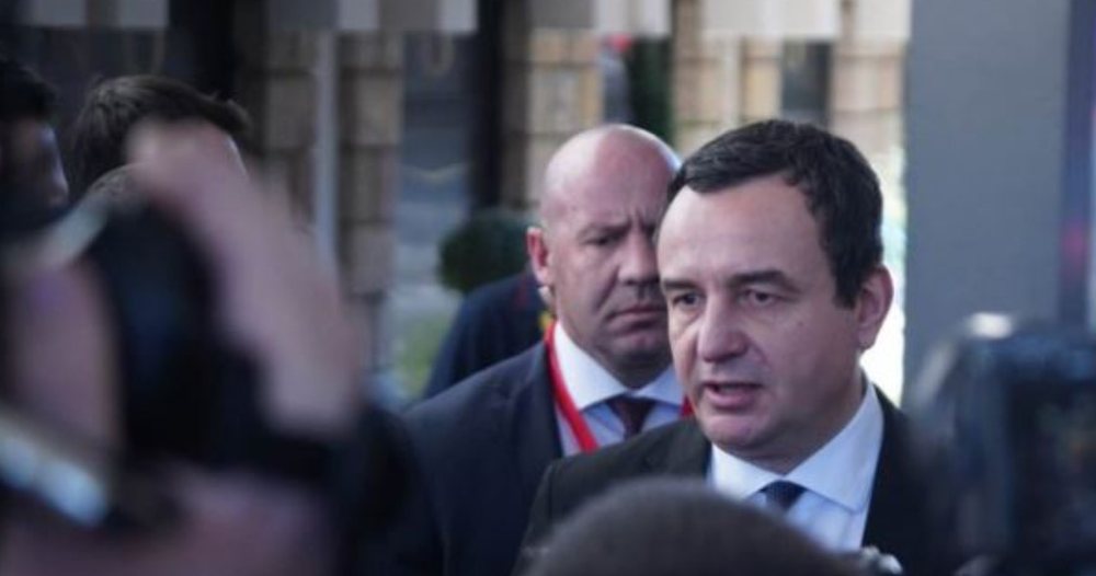 Albin Kurti flet para takimit me Vu&ccedil;i&ccedil;: Kam ardhur p&euml;r
