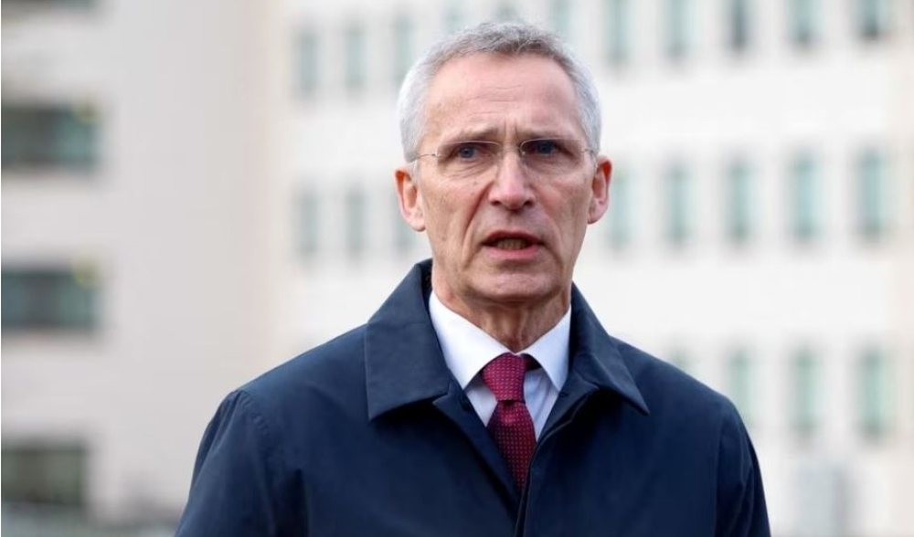 Stoltenberg i bindur p&euml;r fatin e luft&euml;s: Ukraina do t&euml;