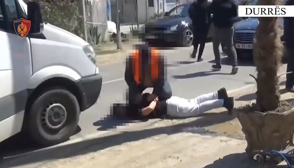 Dy operacione antidrog&euml; n&euml; Durr&euml;s. 8 t&euml; arrestuar (VIDEO)