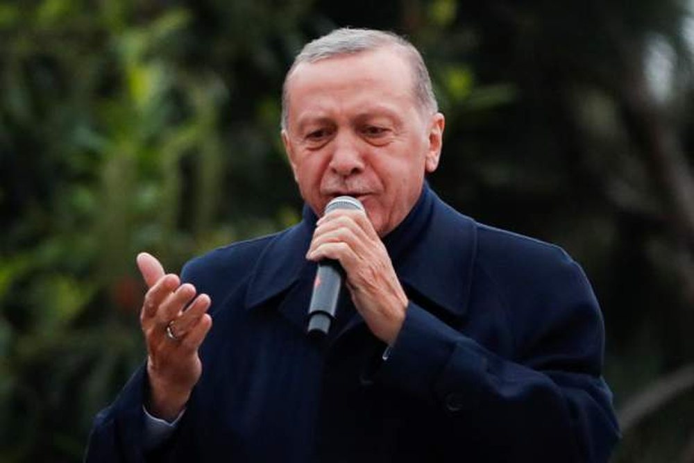 LIVE/ Erdogan shpall fitoren: Bye bye Kemal!