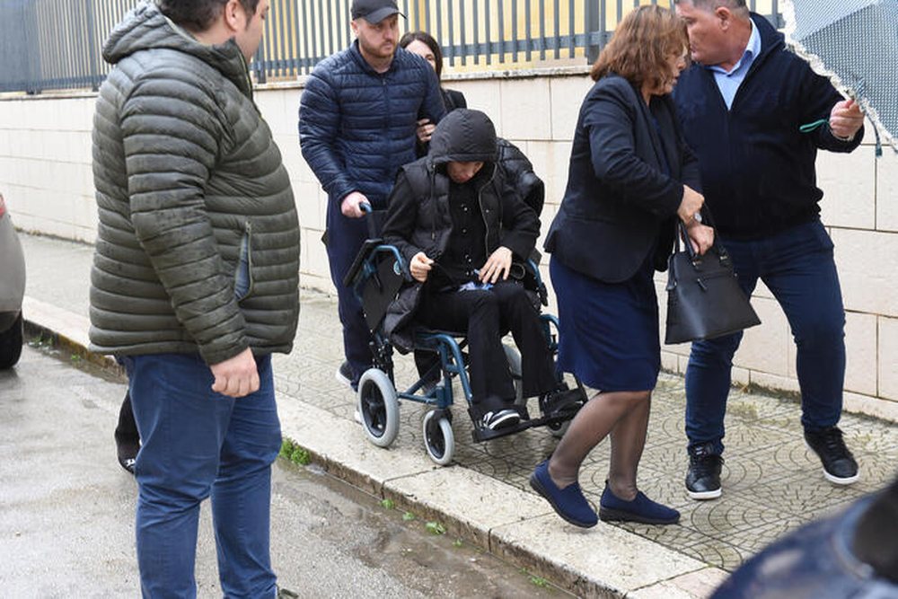 Tefta Malaj l&euml; spitalin p&euml;r funeralin e vajz&euml;s Xhesika