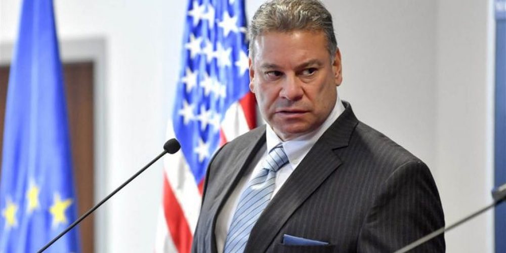 Escobar: Po presim versionin e Kosov&euml;s p&euml;r statutin e Asociacionit