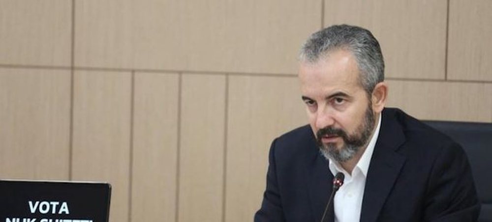 KQZ: T&euml; hiqen materialet propagandistike t&euml; vendosura 300 metra nga