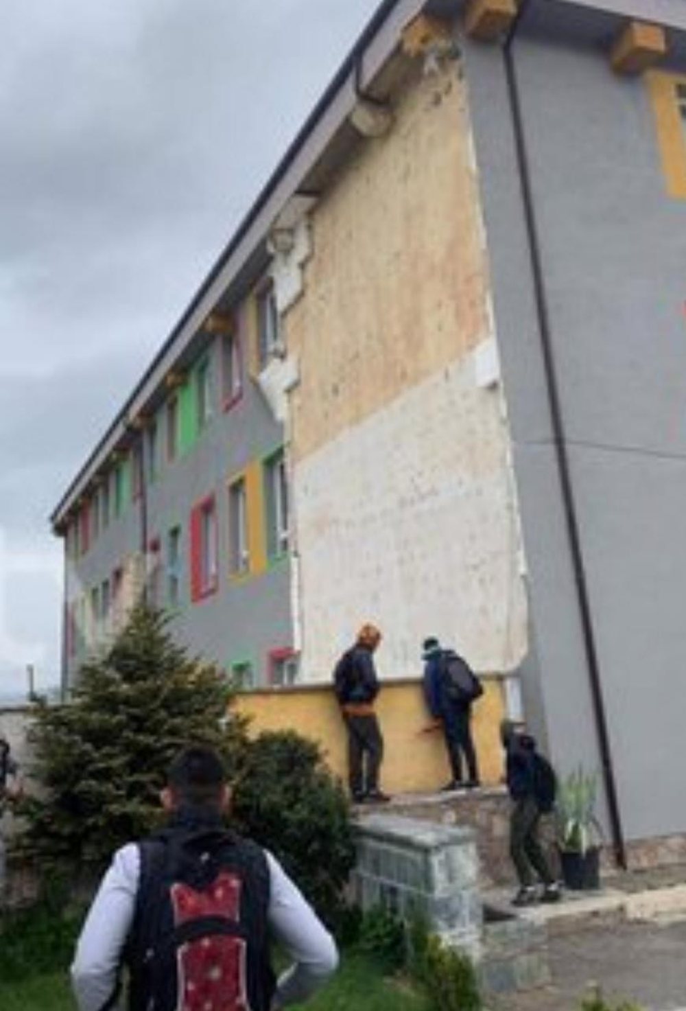 Shk&euml;putet nga era e fort&euml; suvaja e shkoll&euml;s 9-vje&ccedil;are