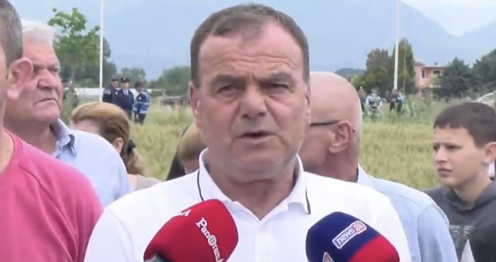 Banor&euml;t e B&euml;rxull&euml;s n&euml; protest&euml;: Rama dhe Balluku nuk
