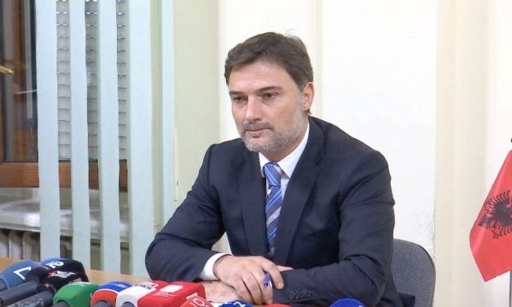 Enkelejd Alibeaj jep dor&euml;heqjen nga drejtimi i PD s&euml; vul&euml;s