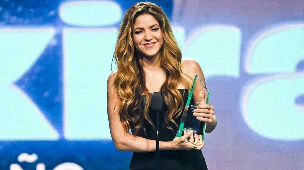 Shakira rikujton tradh&euml;tin&euml; e  Pique n&euml; Latin Music Awards