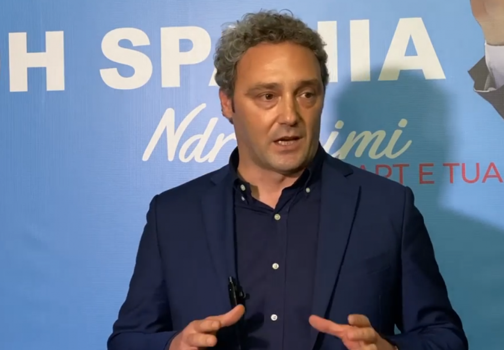 Bardh Spahia shpall fitoren n&euml; Shkod&euml;r
