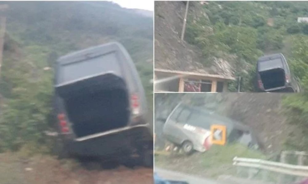 FOTO/ Del nga rruga n&euml; Librazhd furgoni me nx&euml;n&euml;s q&euml;