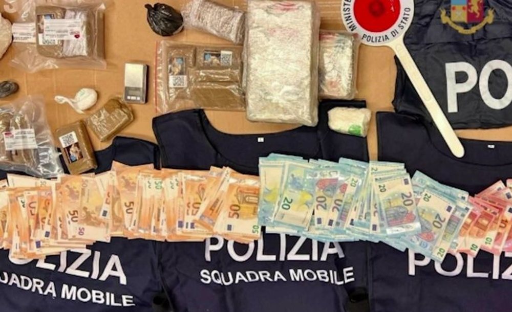 45 kg kokain&euml; e mbi 400 mij&euml; euro cash, burg p&euml;r