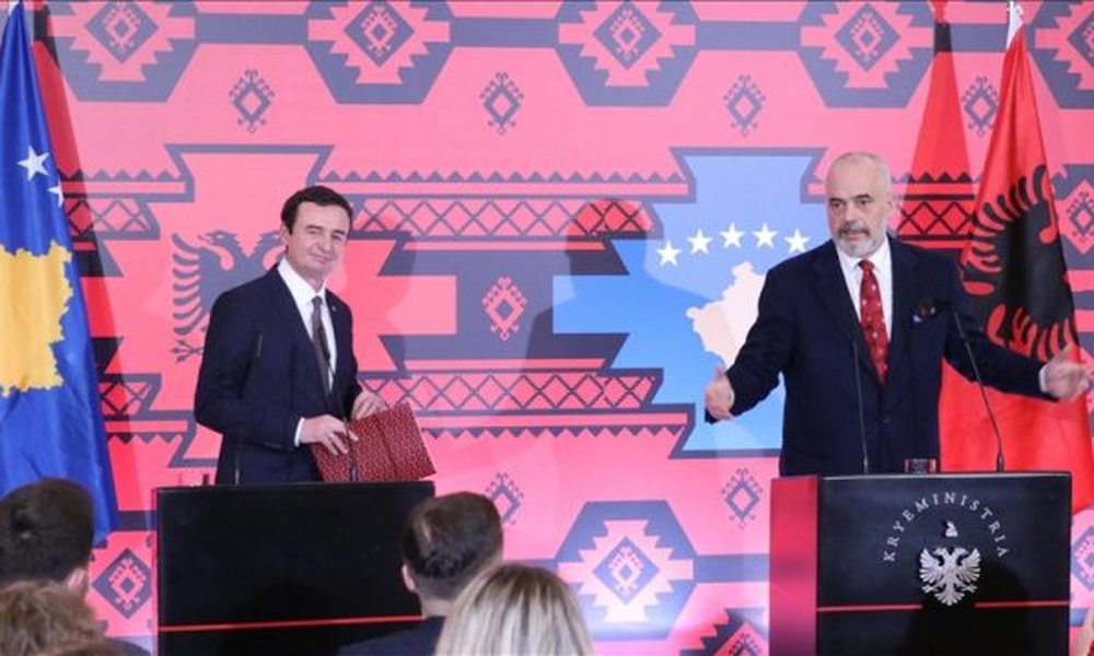Mblidhen n&euml; Gjakov&euml; qeverit&euml; e Kosov&euml;s dhe