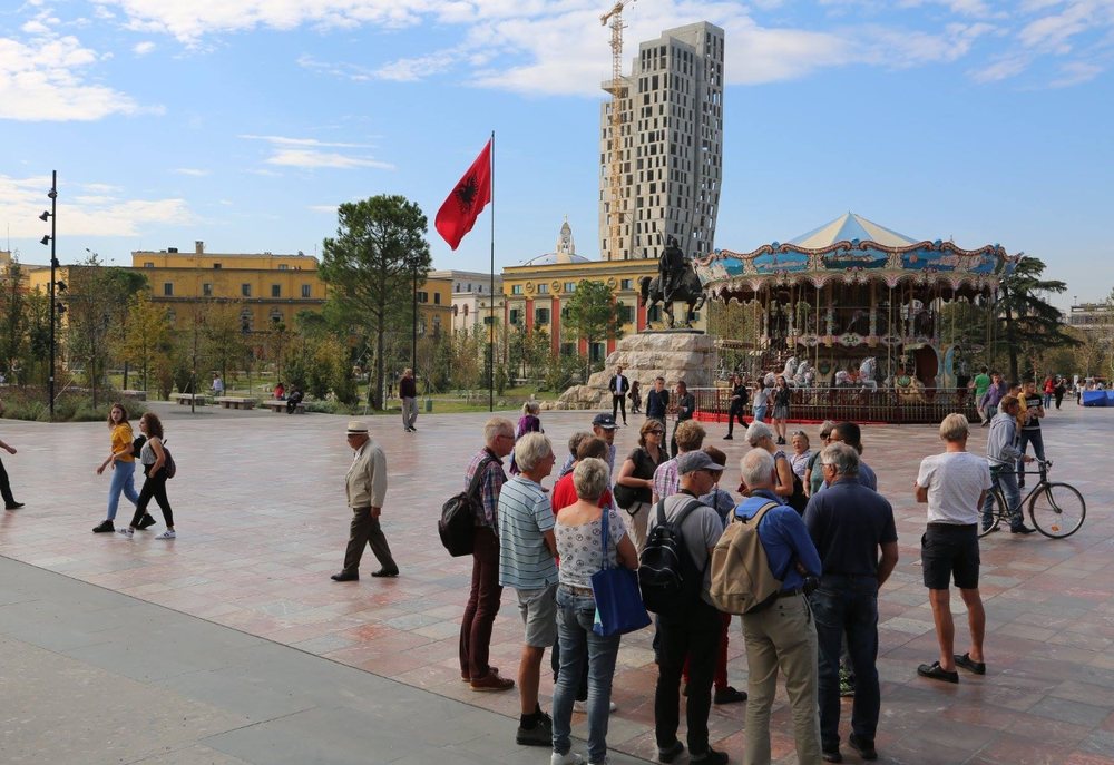 Turizmi n&euml; mars, net&euml;q&euml;ndrimet e t&euml; huajve n&euml; hotele u