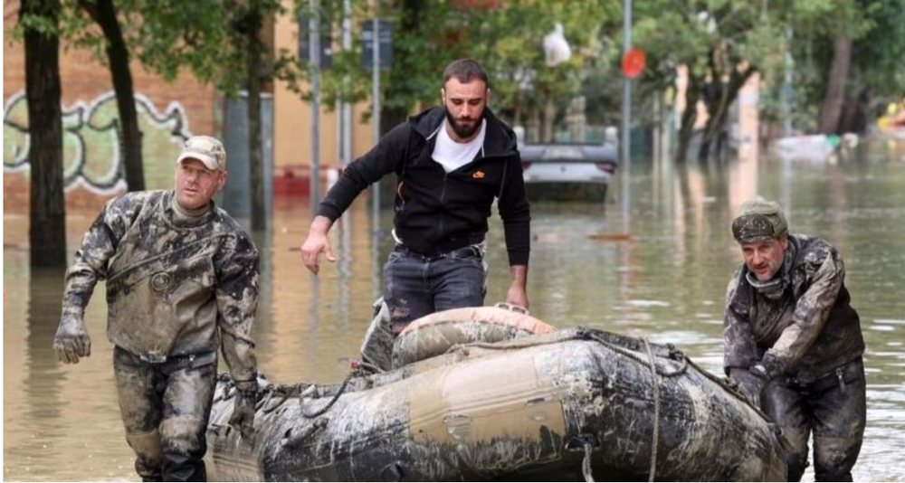 14 t&euml; vdekur nga moti i keq n&euml; Itali, rikthehet rreziku n&euml; zonat