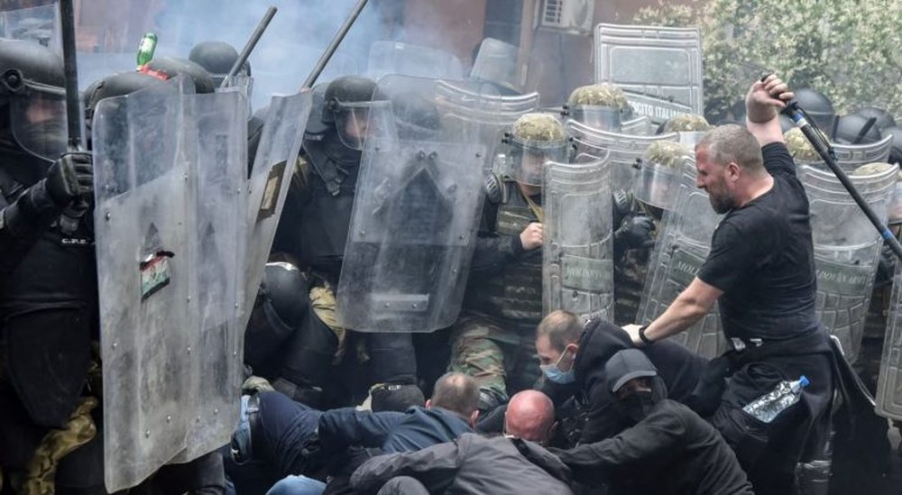 KFOR-i: Pas protestave t&euml; dhunshme n&euml; Zve&ccedil;an kan&euml;