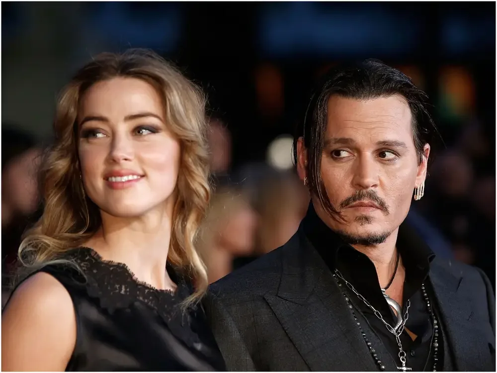 Johnny Depp jep p&euml;r bamir&euml;si parat&euml; e Amber Heard