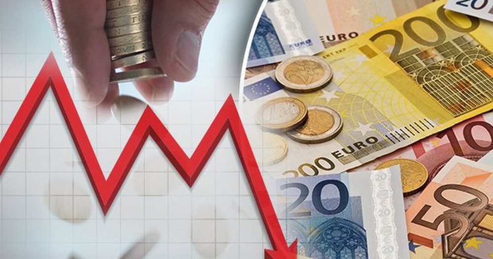 Ndalet &ldquo;sprinti&rdquo; i Lekut/ Euro dhe Dollari marrin terren p&euml;r
