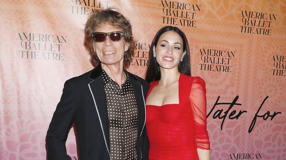 Mick Jagger fejohet n&euml; mosh&euml;n 79-vje&ccedil;are