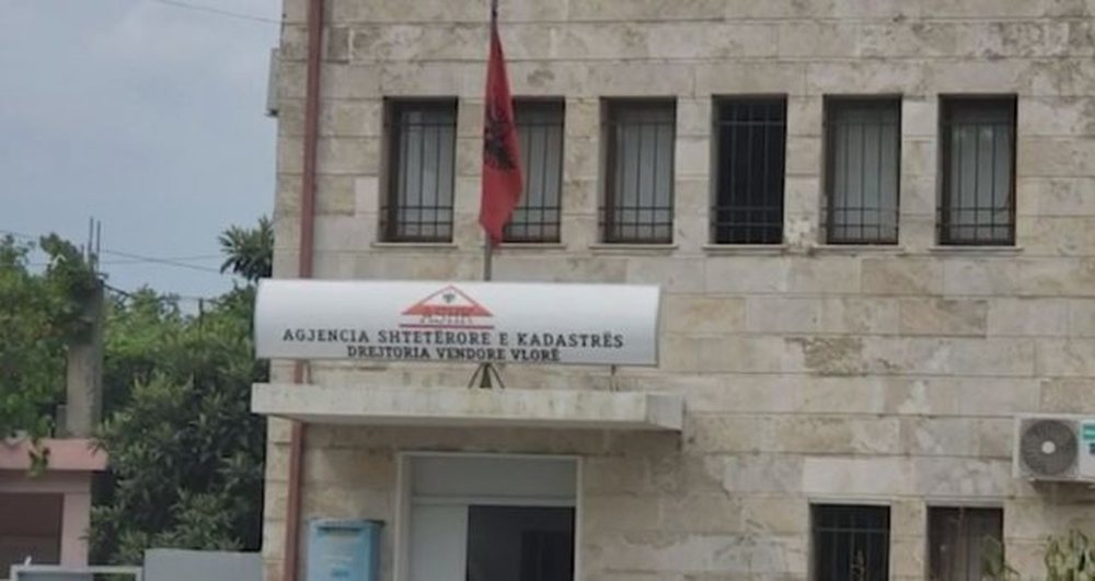 Largohet kreu i Kadastr&euml;s Vlor&euml;